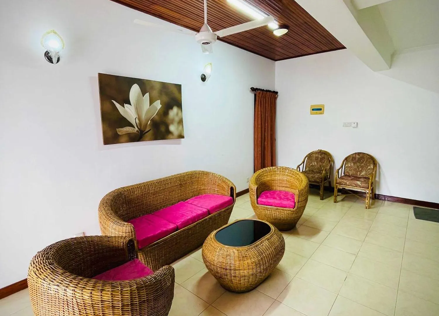 Elegant Stays Bungalow Kandy 0*,