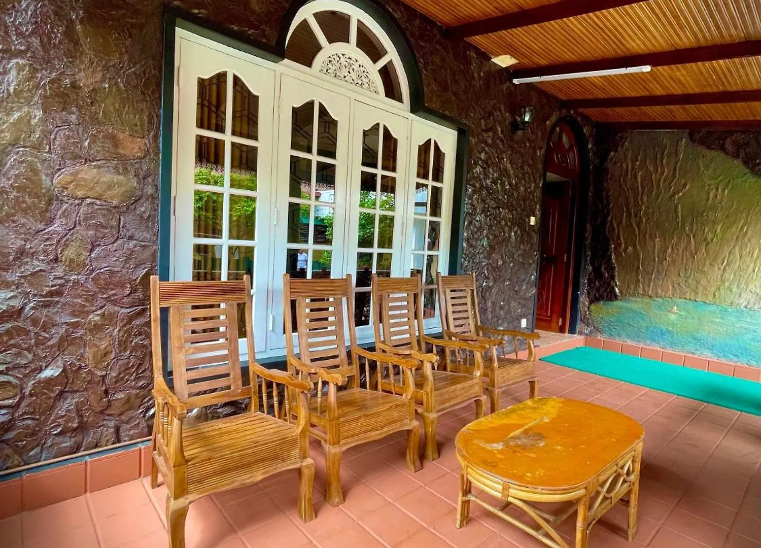 Elegant Stays Bungalow Kandy Hotel