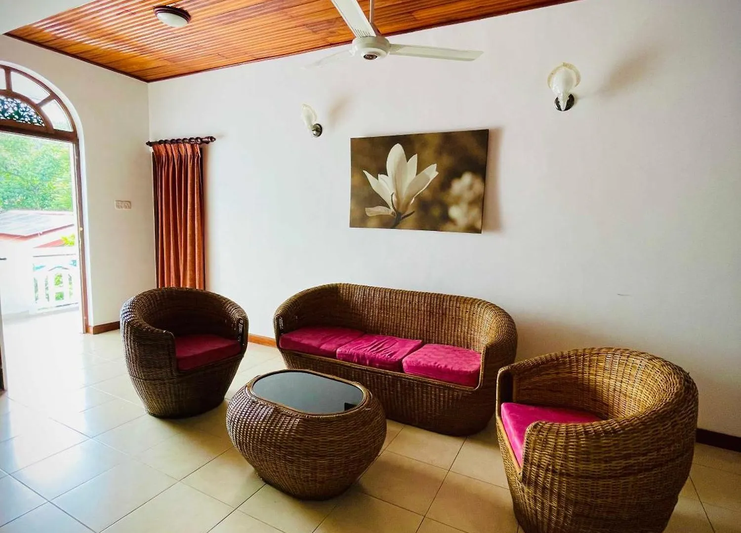 Elegant Stays Bungalow Kandy