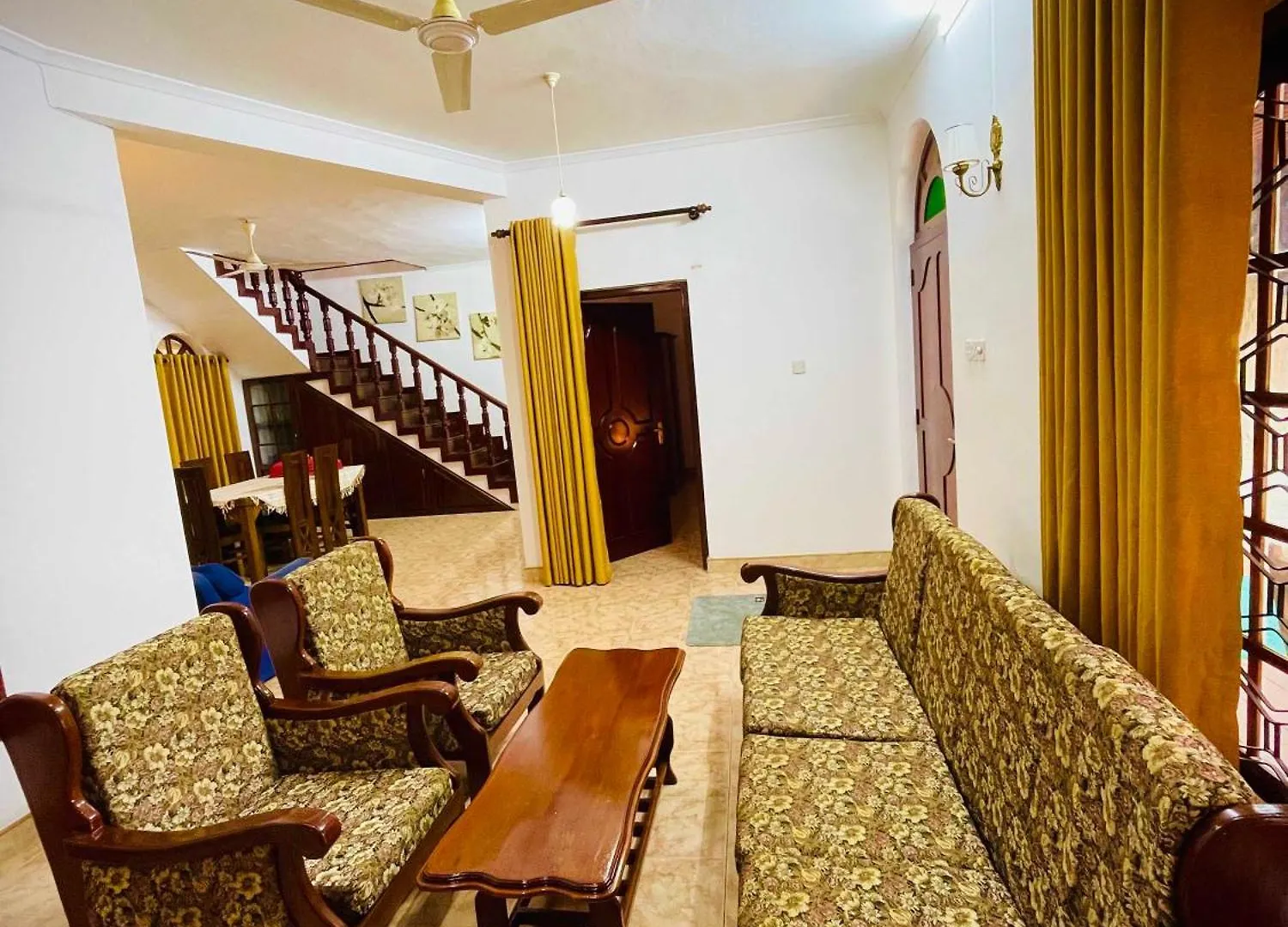 Elegant Stays Bungalow Kandy 0*,
