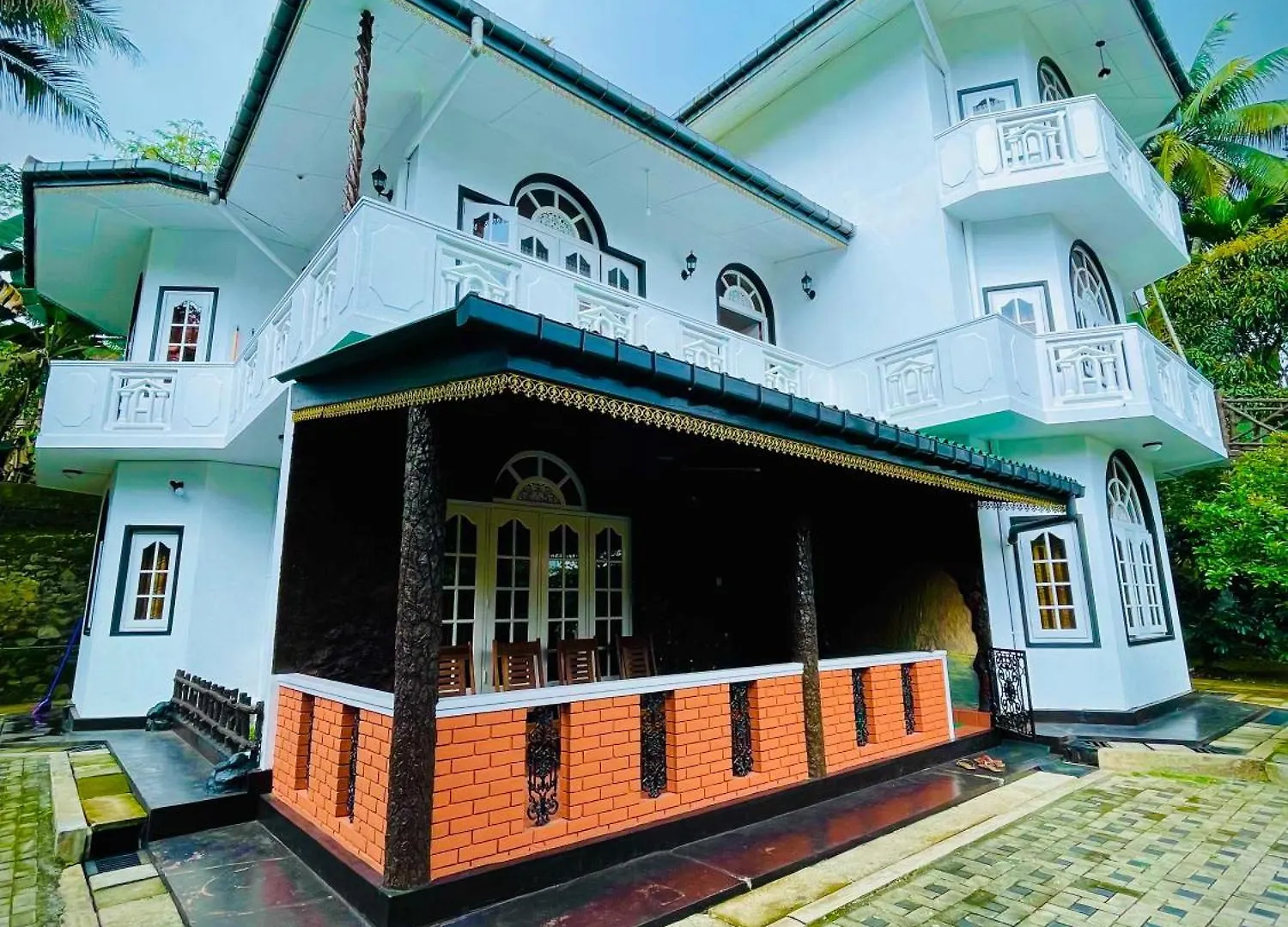 Elegant Stays Bungalow Kandy